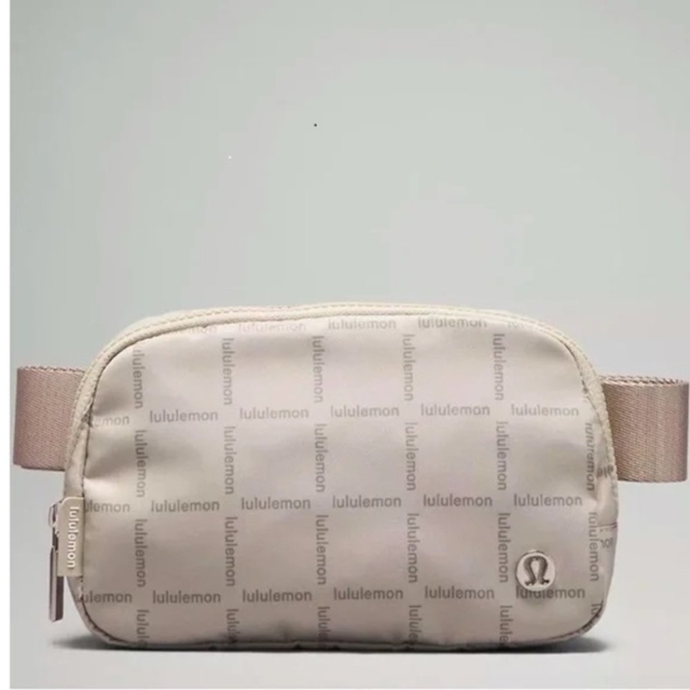 Lululemon Everywhere Belt Bag NWT - RARE VERSION WGML - ALL SOLD OUT